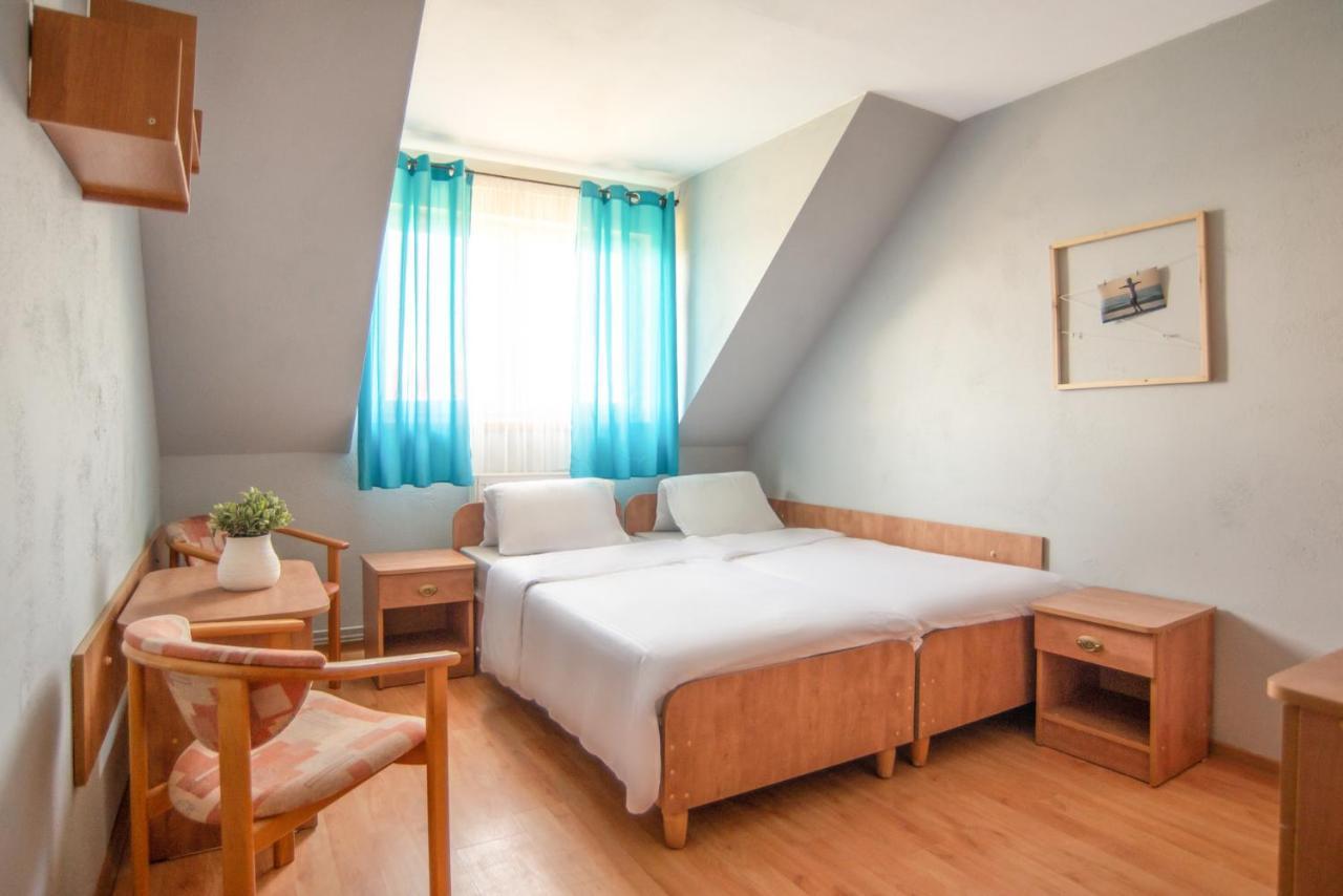 Promyk Hotel Rewal Kültér fotó